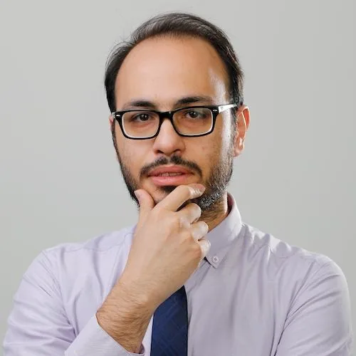 پویا صبرآموز